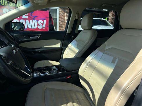 Used 2019 Ford Edge SEL w/ Equipment Group 201A image 18