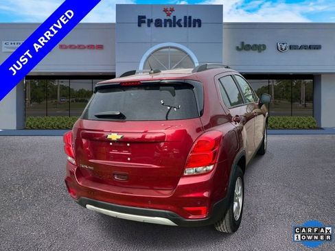 Used 2022 Chevrolet Trax LT w/ Driver Confidence Package image 2