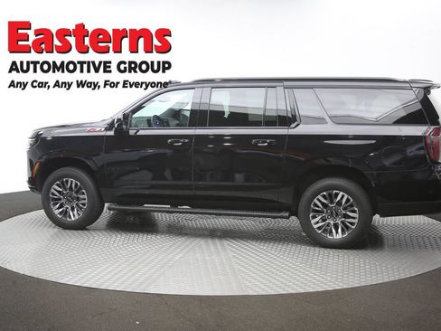 Used 2025 Chevrolet Suburban Z71 AWD/4WD image 64