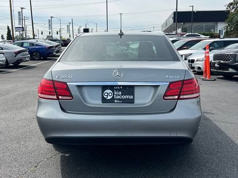 Used 2014 Mercedes-Benz E 350 4MATIC Sedan image 10