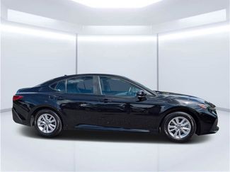 Used 2025 Toyota Camry LE video 2