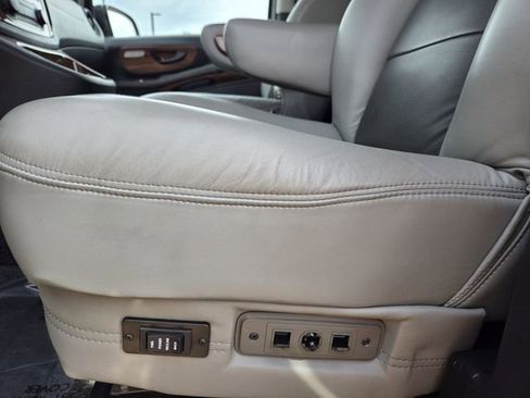 Used 2023 Mercedes-Benz Metris Passenger image 15