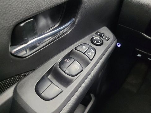 Used 2021 Nissan Kicks SV w/ Interior Electronics Package image 27