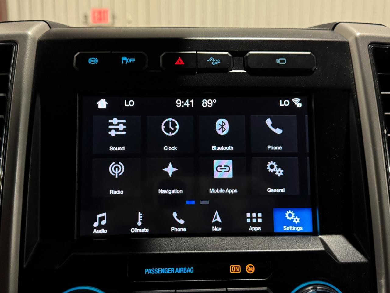Used 2019 Ford F250 Lariat w/ Lariat Ultimate Package AWD/4WD image 31