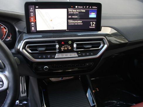 Used 2024 BMW X3 M40i image 24