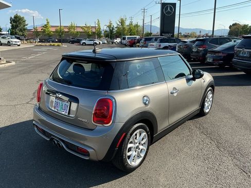 Used 2017 MINI Cooper S FWD image 7