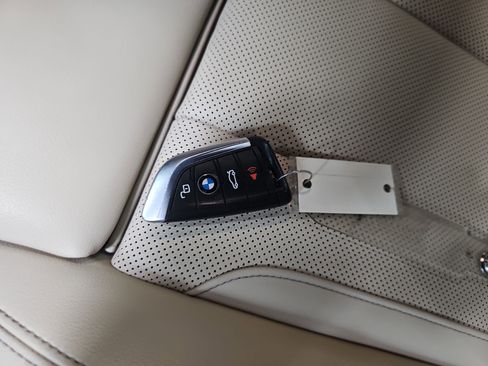 Used 2022 BMW M440i Coupe w/ Premium Package image 36