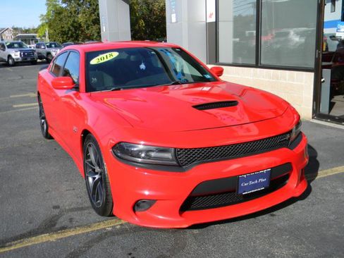 Used 2018 Dodge Charger R/T Scat Pack image 2