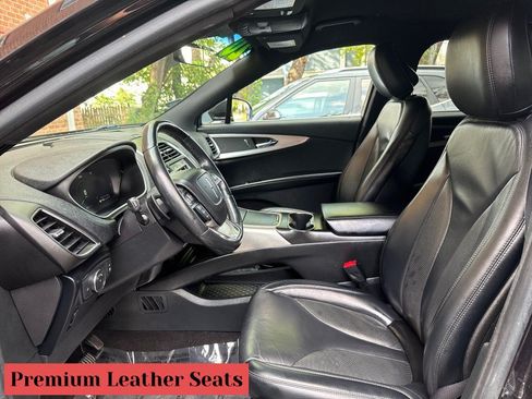 Used 2020 Lincoln Nautilus Premier w/ Equipment Group 101A AWD/4WD image 15
