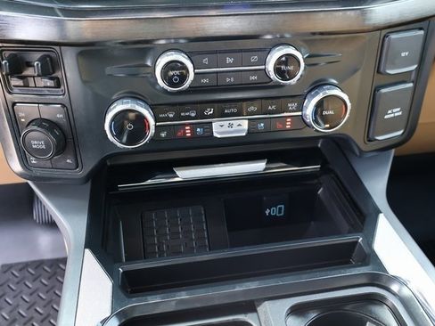 Certified 2023 Ford F250 Lariat w/ FX4 Off-Road Package image 27