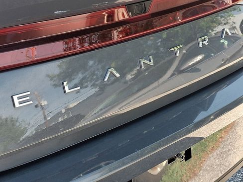 Certified 2023 Hyundai Elantra SEL FWD image 30