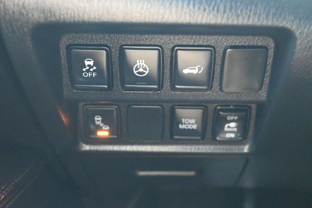Used 2020 Nissan Pathfinder SL FWD image 22