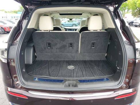 Used 2022 Buick Enclave Avenir w/ Avenir Technology Package AWD/4WD image 33