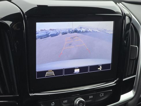 Used 2021 Chevrolet Traverse LT w/ LPO, Floor Liner Package image 24