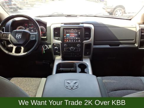 Used 2020 RAM 1500 Classic SLT w/ Luxury Group RWD image 13