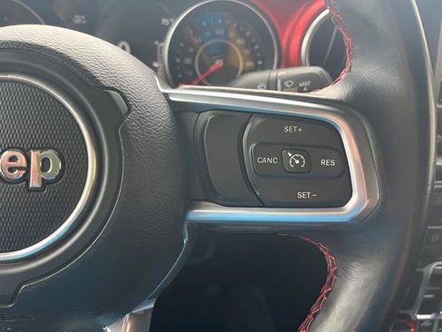 Used 2021 Jeep Wrangler Unlimited Rubicon AWD/4WD image 18