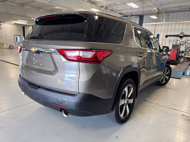 Used 2020 Chevrolet Traverse LT w/ LT Premium Package FWD image 11
