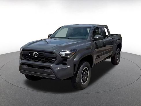 Used 2025 Toyota Tacoma TRD Off-Road AWD/4WD image 7
