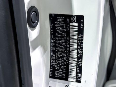 Used 2025 Toyota Camry XLE image 19