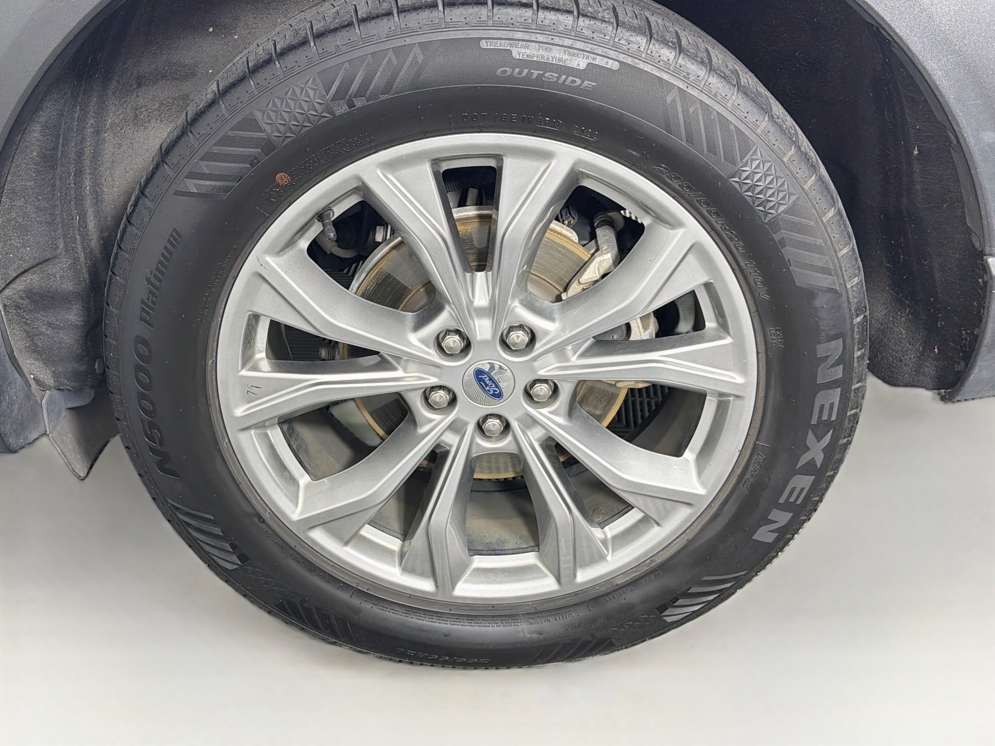 Used 2021 Ford Explorer Limited w/ Equipment Group 301A AWD/4WD image 11
