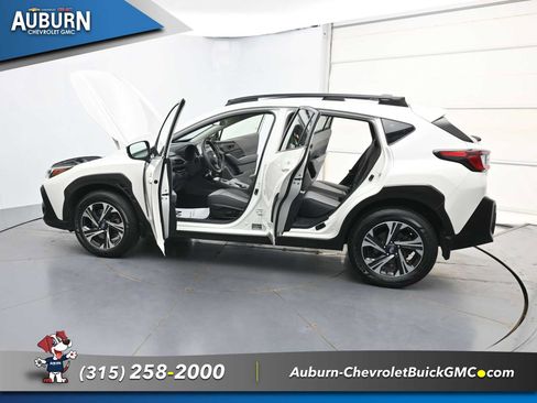 Used 2024 Subaru Crosstrek 2.0i Premium AWD/4WD image 38