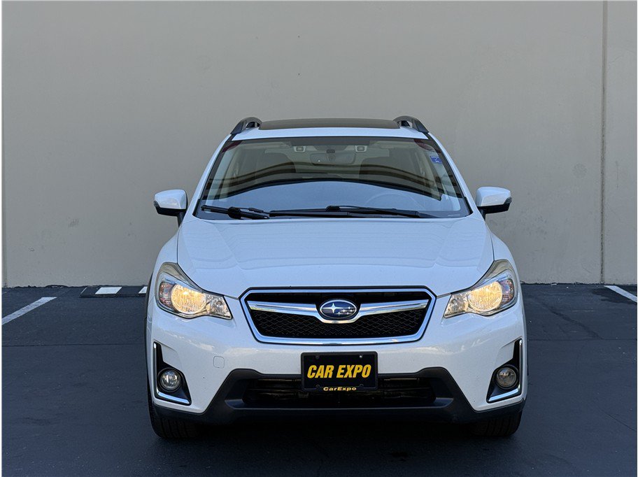 Used 2017 Subaru Crosstrek 2.0i Limited AWD/4WD image 2