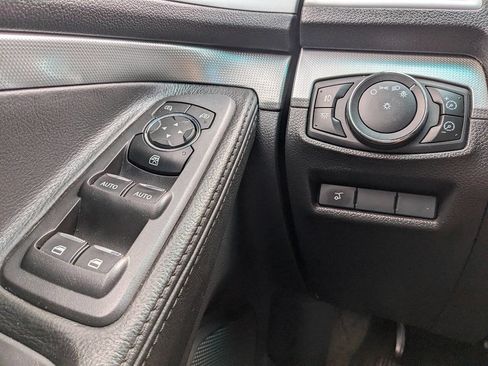 Used 2013 Ford Explorer XLT AWD/4WD image 19