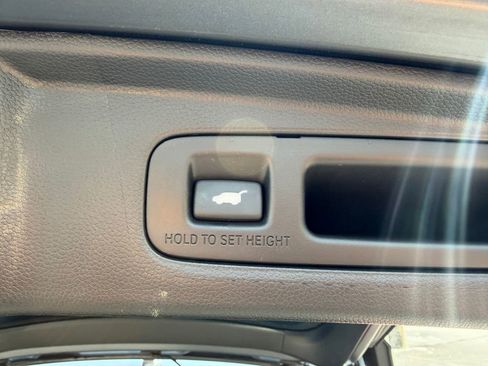 Used 2023 Honda CR-V Sport Touring image 10