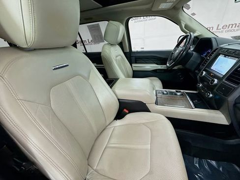 Used 2019 Ford Expedition Platinum image 32