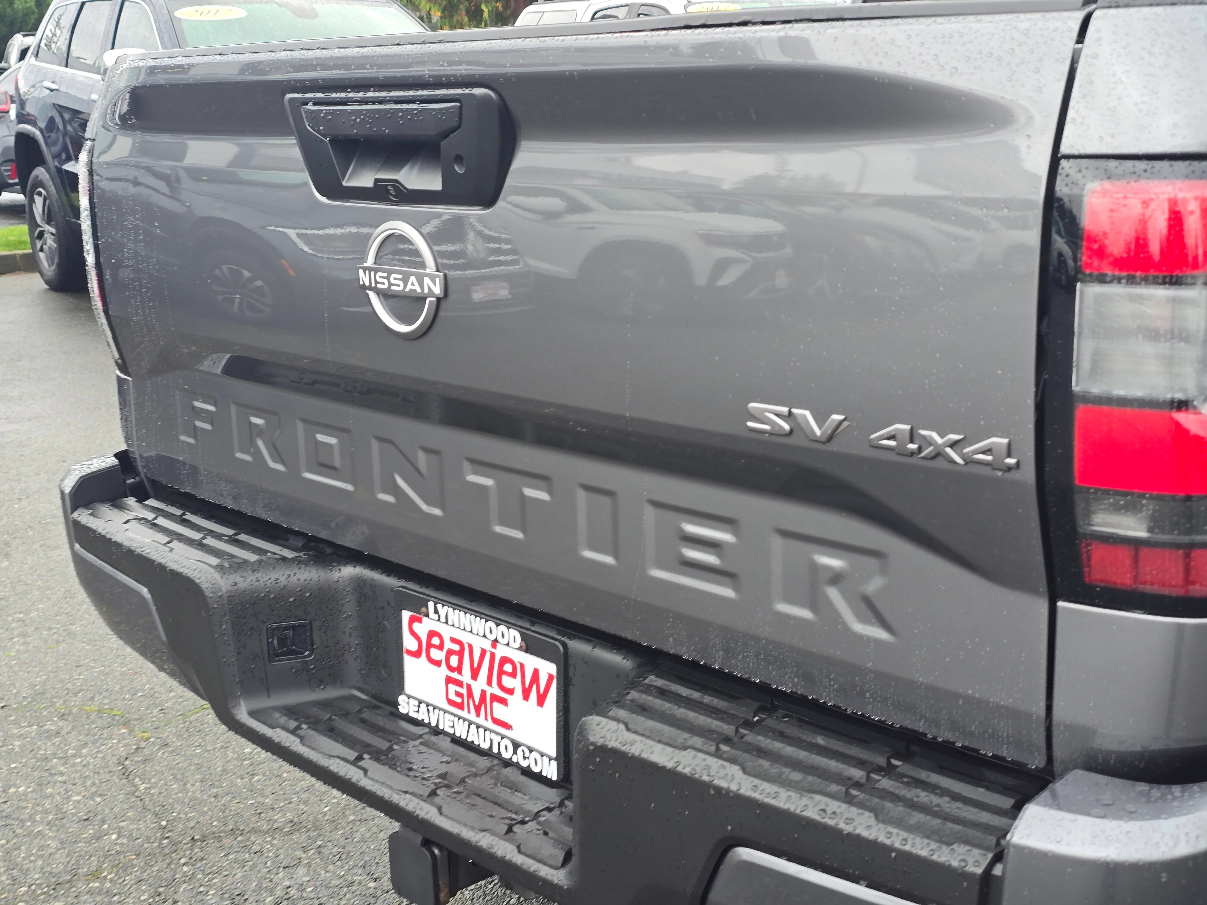 Used 2022 Nissan Frontier SV AWD/4WD image 13