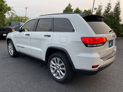 Used 2017 Jeep Grand Cherokee Limited image 7