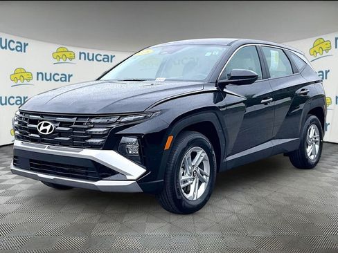 Used 2026 Hyundai Tucson SE AWD/4WD image 3