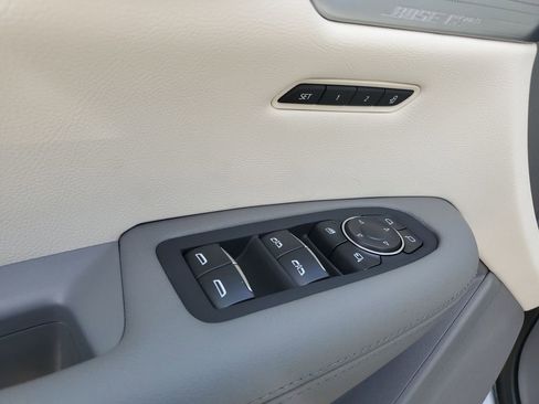 New 2025 Cadillac XT5 Premium Luxury image 24