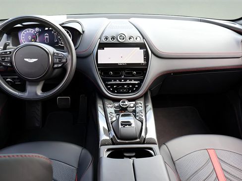 Used 2024 Aston Martin DBX 707 image 15