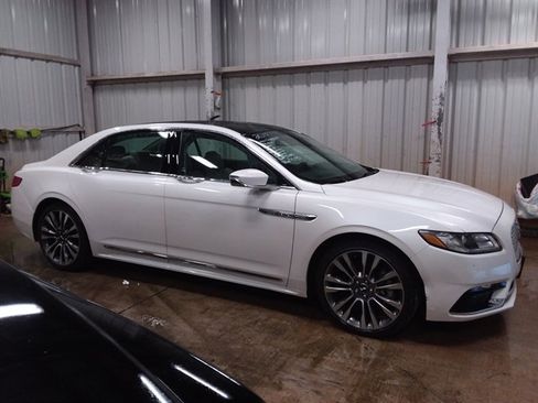 Used 2017 Lincoln Continental Select w/ Climate Package image 5