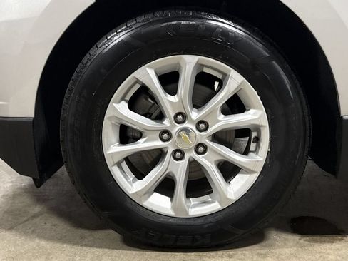 Used 2019 Chevrolet Equinox LT FWD image 26