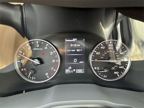 Used 2025 Subaru Crosstrek 2.5i Limited w/ Crosstrek Mirror Package image 15