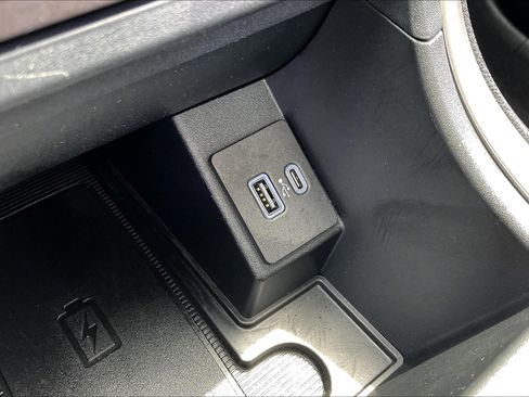 Used 2021 Ford Edge SEL w/ Convenience Package image 33