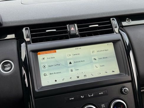 Used 2018 Land Rover Discovery SE image 26