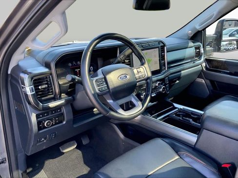 Certified 2023 Ford F250 Lariat w/ Lariat Ultimate Package AWD/4WD image 17