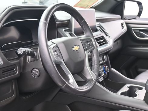 Used 2022 Chevrolet Tahoe LT w/ LT Signature Plus Package image 14