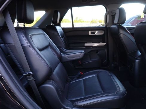 Used 2022 Ford Explorer Limited AWD/4WD image 13