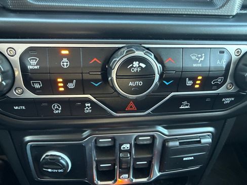 Used 2021 Jeep Gladiator Overland w/ Popular Equipment Package image 27