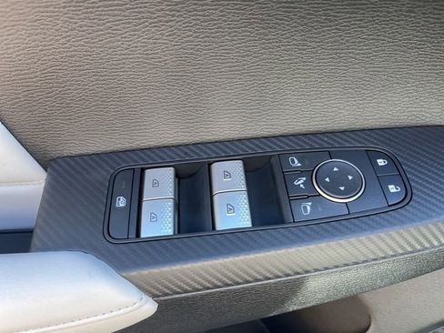 New 2026 Mitsubishi Outlander SEL image 15