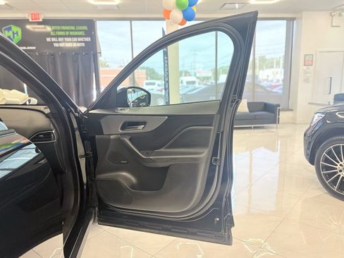 Used 2020 Jaguar F-PACE SVR AWD/4WD image 44