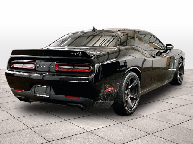 Used 2022 Dodge Challenger SRT Hellcat w/ Plus Package RWD image 11