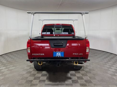 Used 2015 Nissan Frontier PRO-4X image 6
