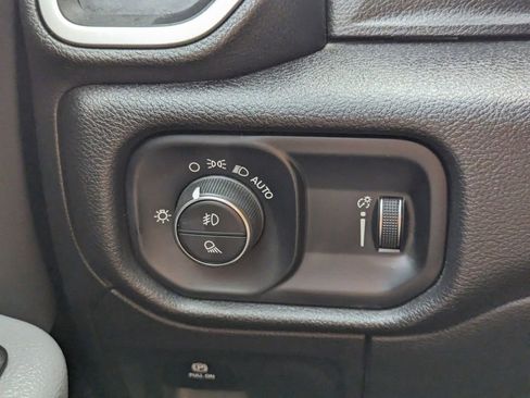 Used 2022 RAM 1500 Big Horn image 18