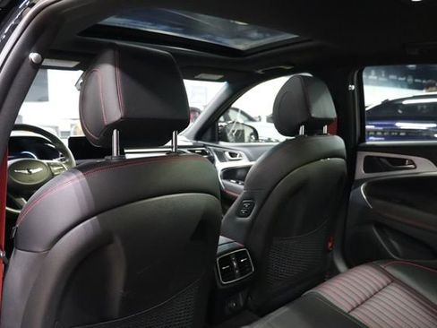 Used 2023 Genesis G70 2.0T w/ Sport Prestige Package RWD image 17