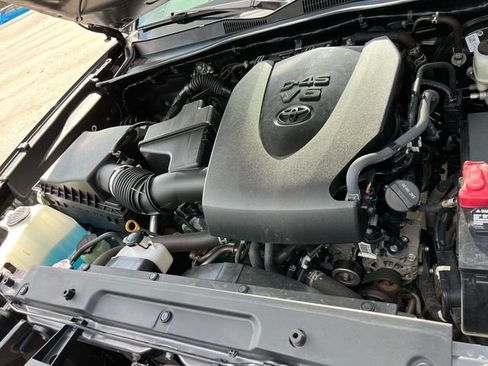 Used 2021 Toyota Tacoma 2WD Double Cab image 13